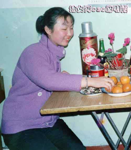 幼女网、美的空间网、老实在网站长席明霞19岁的照片