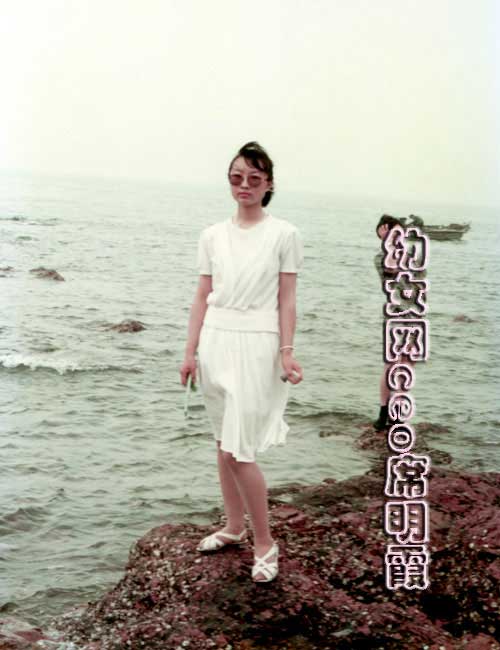 幼女网、美的空间网、老实在网站长席明霞20岁被打的照片