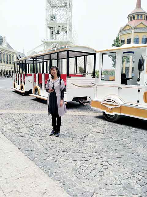 幼女网、美的空间网、老实在网站长席明霞47岁照片